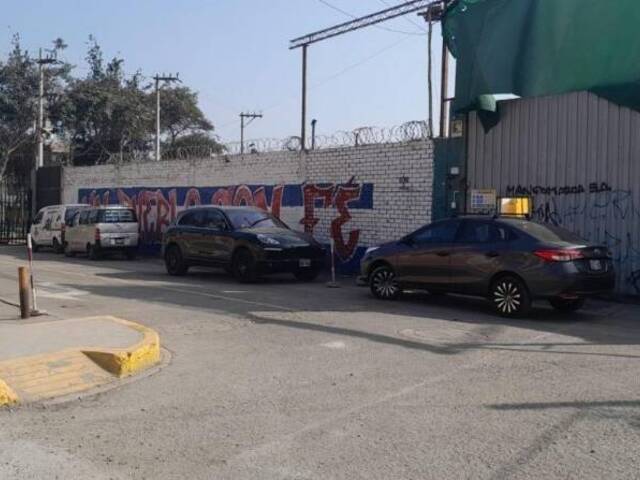 Establecimiento Comercial para Alquiler en Lima - 5